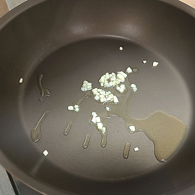 荷蘭豆炒臘腸,荷蘭豆炒臘腸怎么做才好吃