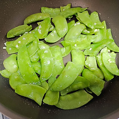 荷蘭豆炒臘腸,荷蘭豆炒臘腸怎么做才好吃
