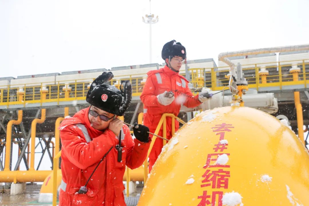 提前过把瘾！100张建设者大片“沉浸式上冰雪”！