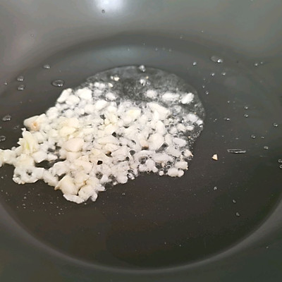 素炒芹菜怎么炒好吃（零失败清炒芹菜教程）