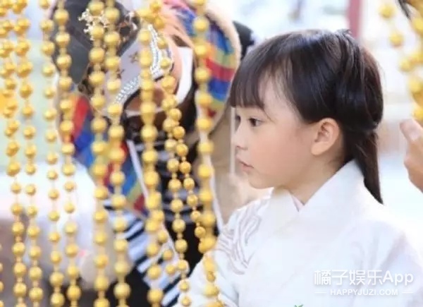 还记得被“禁止整容”的小芈月吗？如今11岁成小女神了？