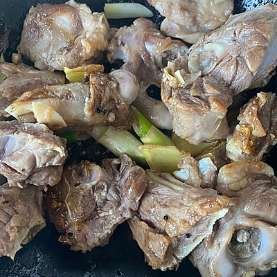 紅燒羊肉的做法 最正宗的做法,紅燒羊肉的做法 最正宗的做法視頻