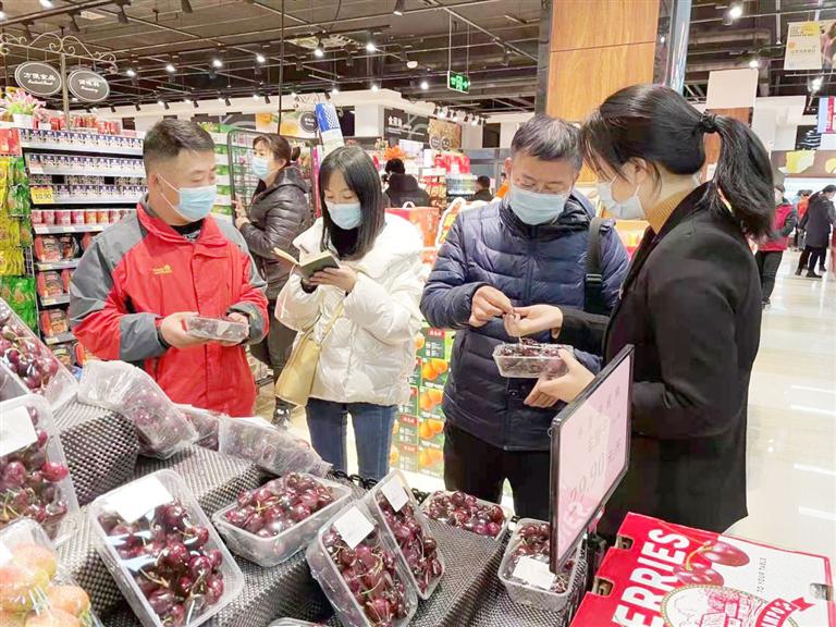 车厘子价格真的“腰斩”了吗