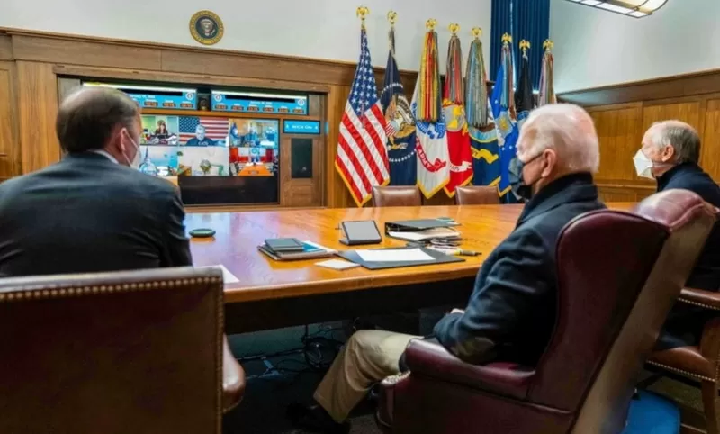 ��Ҽ���������𣬽������������գ�