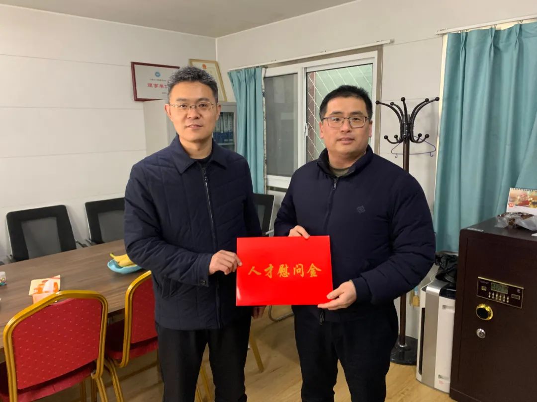 区委常委、组织部部长韩卫英走访慰问济南新材料产业园区企业专家人才