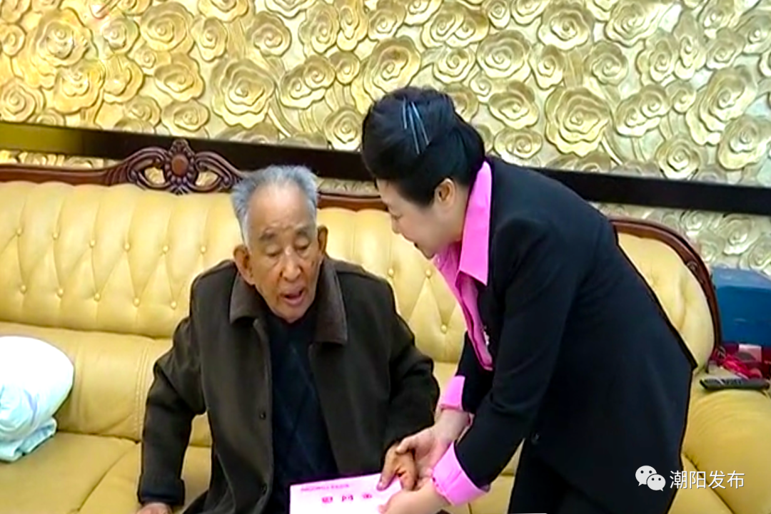 谷饶湖东仔的故事简短_飞翔号