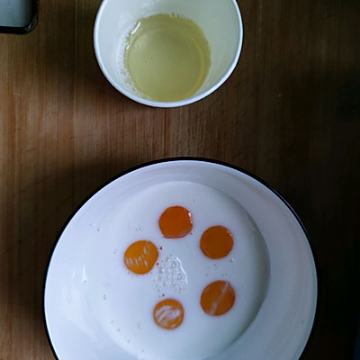 电饭煲蛋糕（电饭锅蛋糕这样做口感味道一级棒）