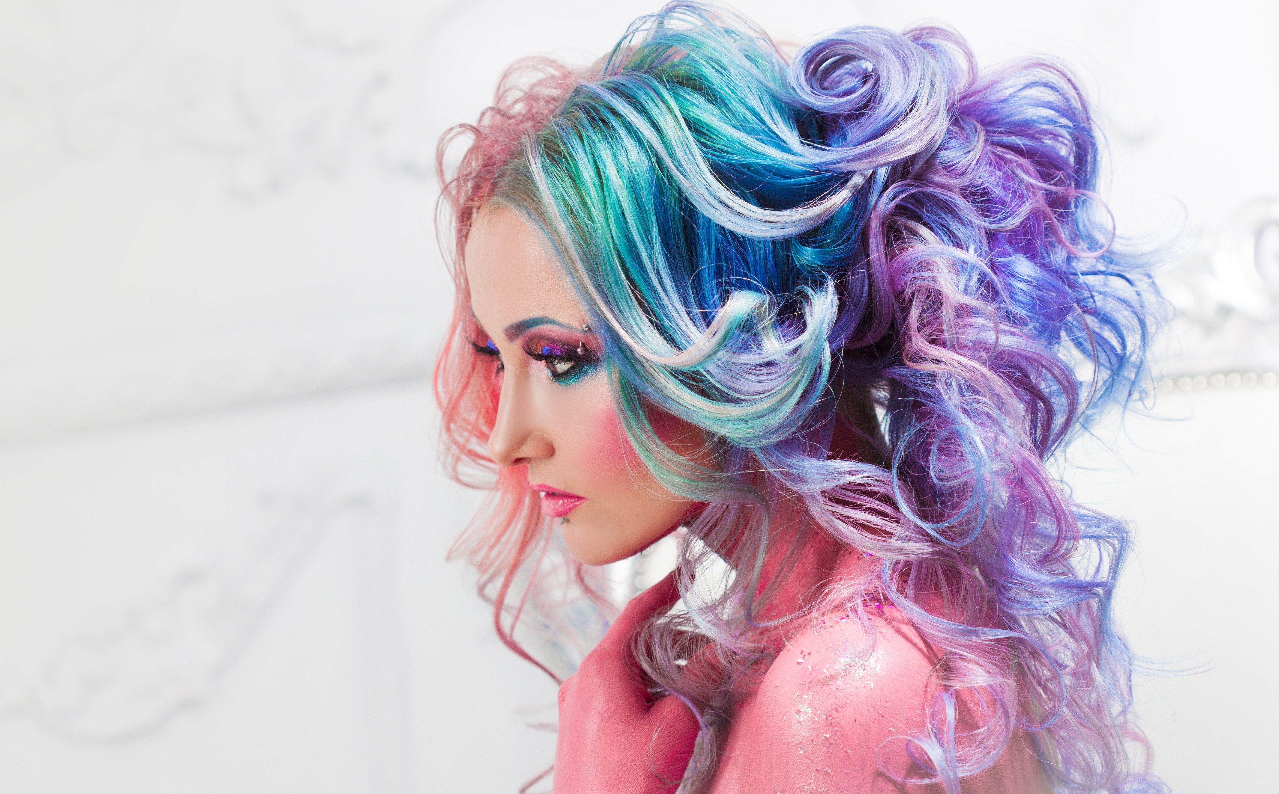 电影剧情洗头发「梳理」 _晶羽科技