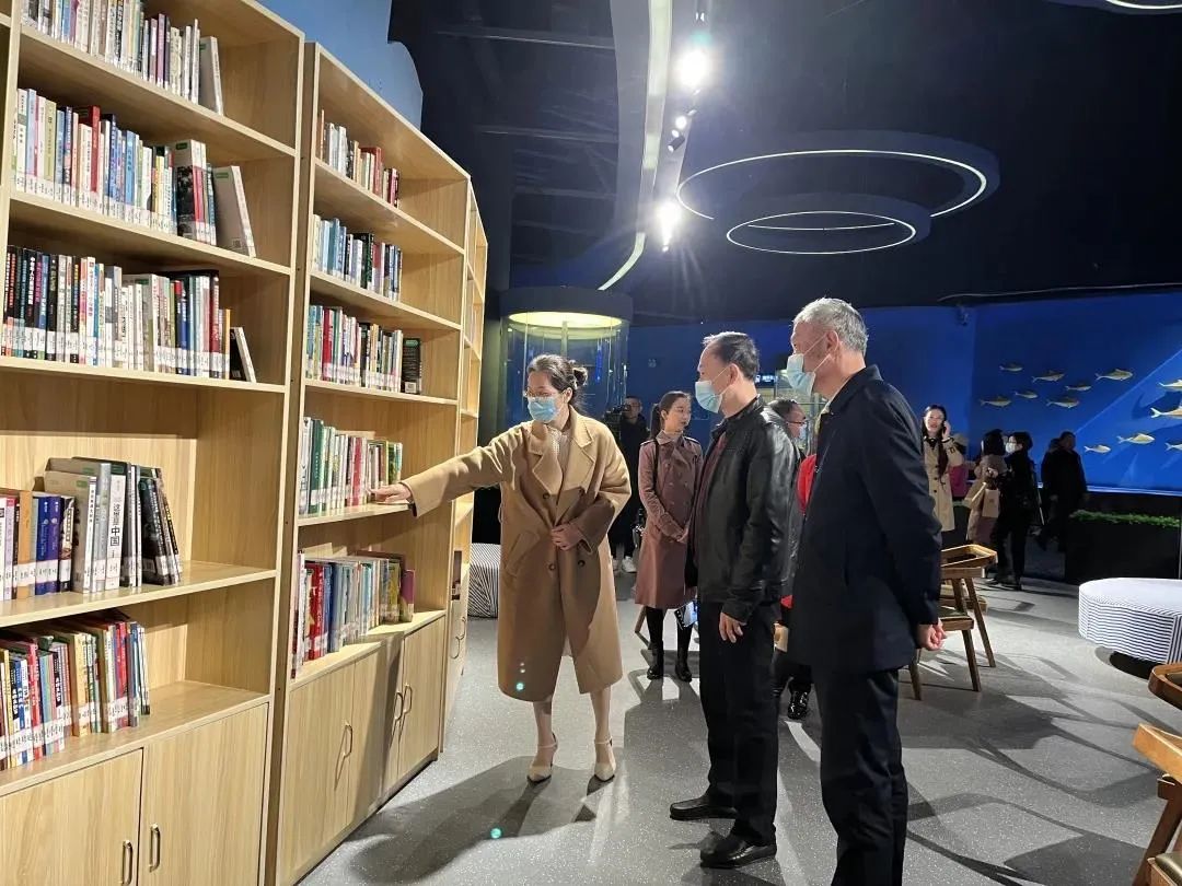 当海洋遇到图书 | 福州首家海洋主题图书馆开幕，快来漫步书籍的海洋