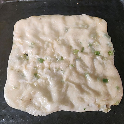 葱花饼做法（三分钟在家轻松做葱花饼好吃美味）