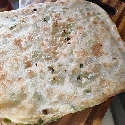 葱花饼做法（三分钟在家轻松做葱花饼好吃美味）