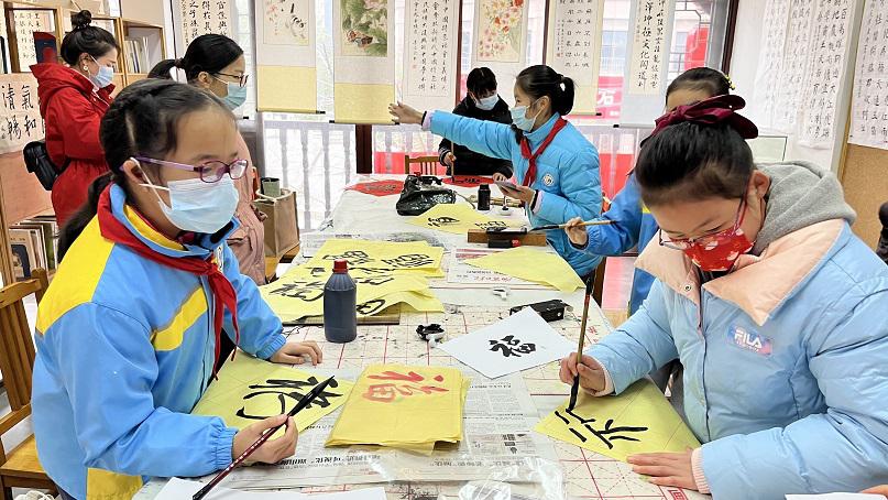 “双减”下，“紫微孩子”给老人送别样新年礼物