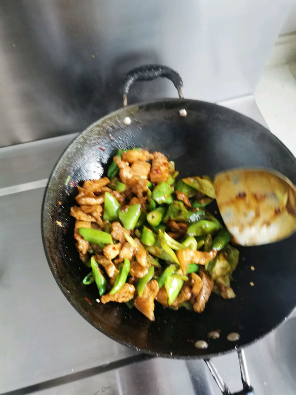 大辣椒炒肉,大辣椒炒肉的做法步驟