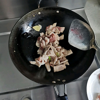 大辣椒炒肉,大辣椒炒肉的做法步驟