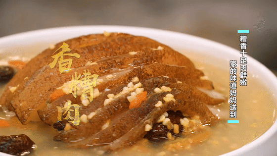 煲仔饭直接下锅煮就错了！用好2招，米饭不糊锅，又香又有嚼劲，好吃到停不下来