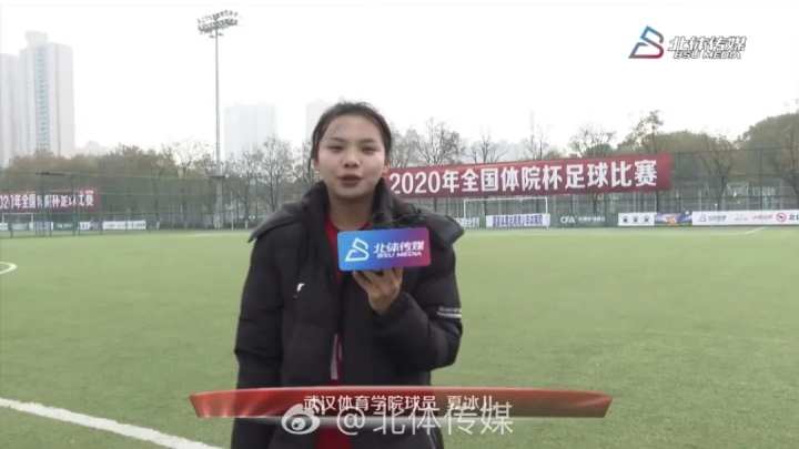 成专业球员，圆本科梦想！杭州这群爱踢足球的高中女生们前程美好