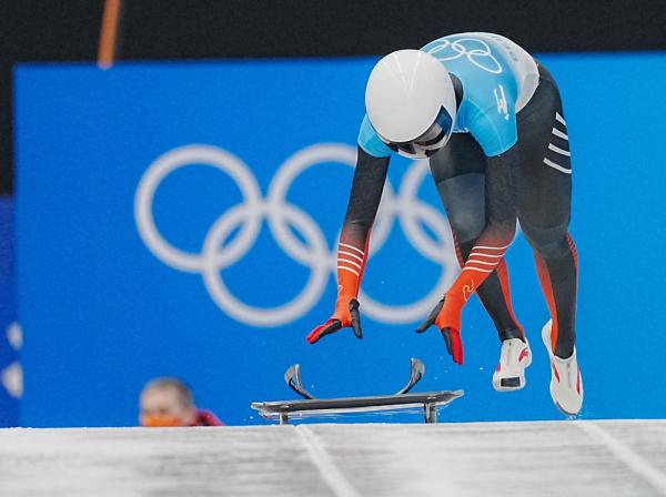 北京冬奥会｜赵丹获女子钢架雪车第九名，黎禹汐位列第十四