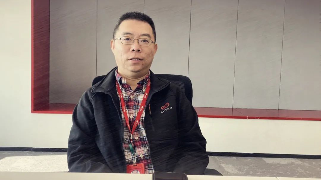 抠门的京东，凭什么扛春晚？
