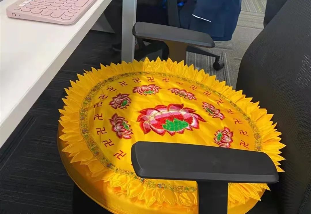 抠门的京东，凭什么扛春晚？
