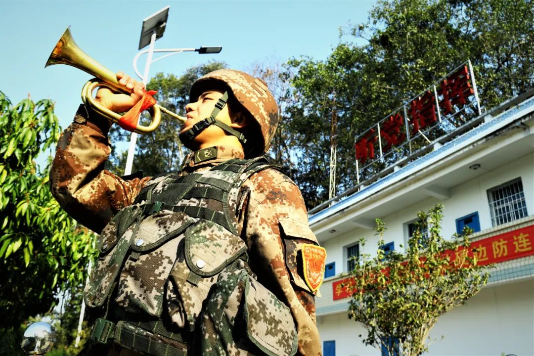 加难设险,陆军某边防旅机步营展开专攻精练