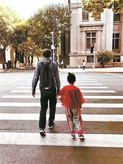 男人送廉价礼物的心理（薄情男人有真爱吗）