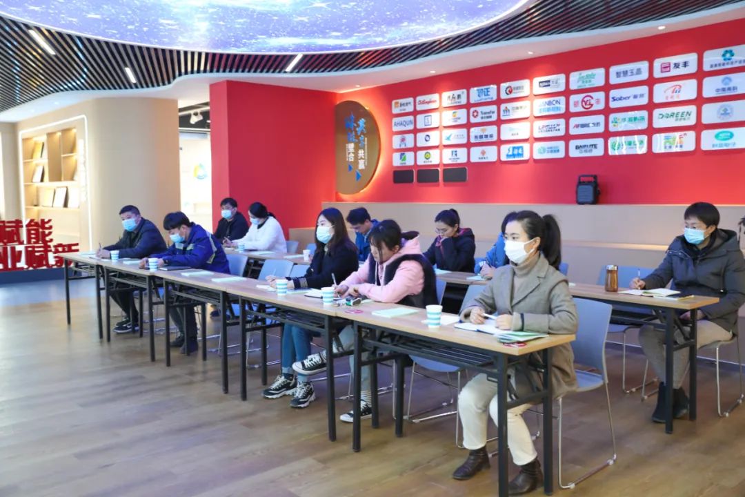 济南新材料产业园区开展惠企政策宣讲活动