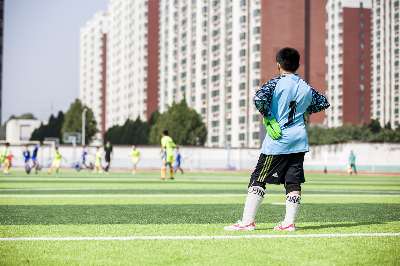 哪里直播青少年足球比赛(足球报：首届中国青少年足球联赛方案3月落实，不迟于5月开赛)