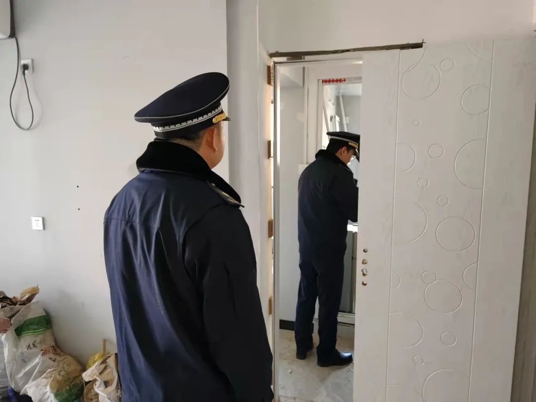 借用一个人，这个租赁住房避免港口指南