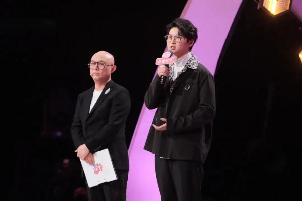 恋爱中一味包容是否应该?《非诚勿扰》讨论技能多就能提升恋爱成功率?