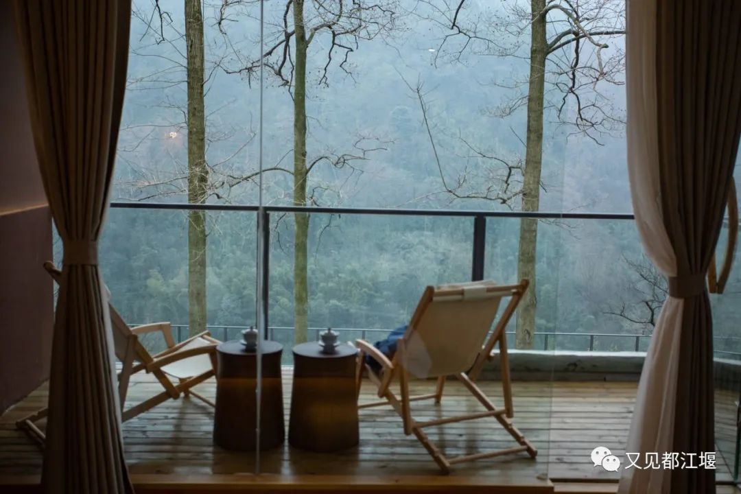 森竹海、阳光下午茶・・住在都江堰这样的新锐民宿，可以轻松享受山林的斯洛伐克
