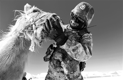 站在祖国的万里边境，我要守护我的见证人——过去、现在、未来