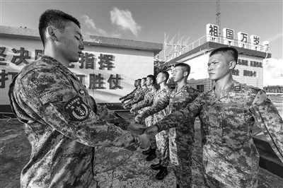 站在祖国的万里边境，我要守护我的见证人——过去、现在、未来