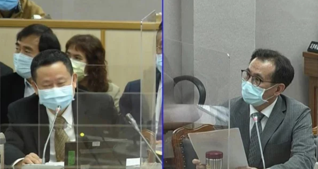 台湾想取消语文公考，大陆想取消英语高考：这是什么节奏？