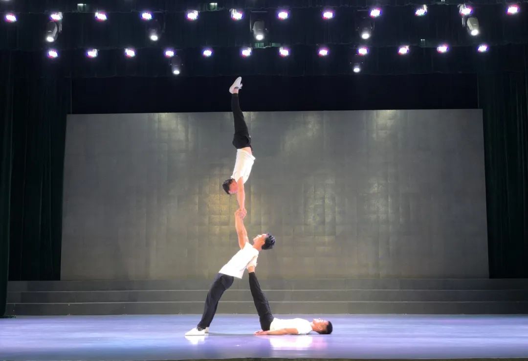 香港媒体关注报道博白芒竹编、桂南采茶戏