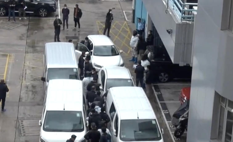 香港39岁男子交收虚拟货币时被绑架！粤港警方合作抓获7人