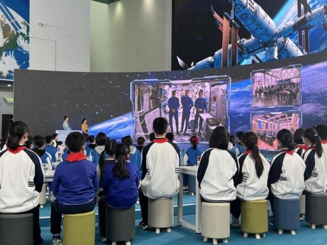 京东运动星特朗大牌日3月28日开启 以专业实力助力天文爱好者观星