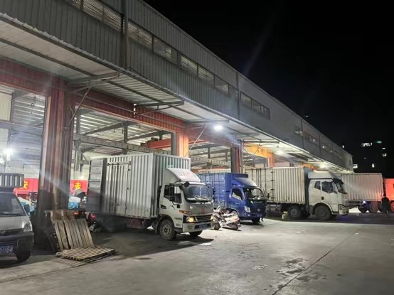 商家电风扇滞销：“淘小二”直连小店两周卖掉10万台