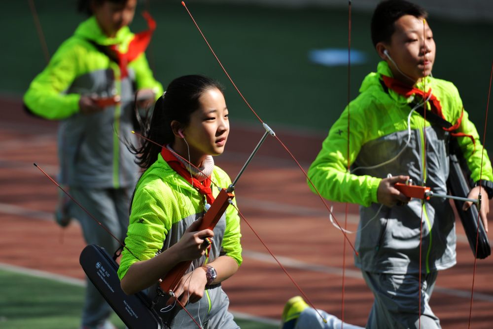 体育课非奥运会项目有哪些(攀岩、轮滑、滑板、飞镖……这些运动项目进入义务教育课程标准)