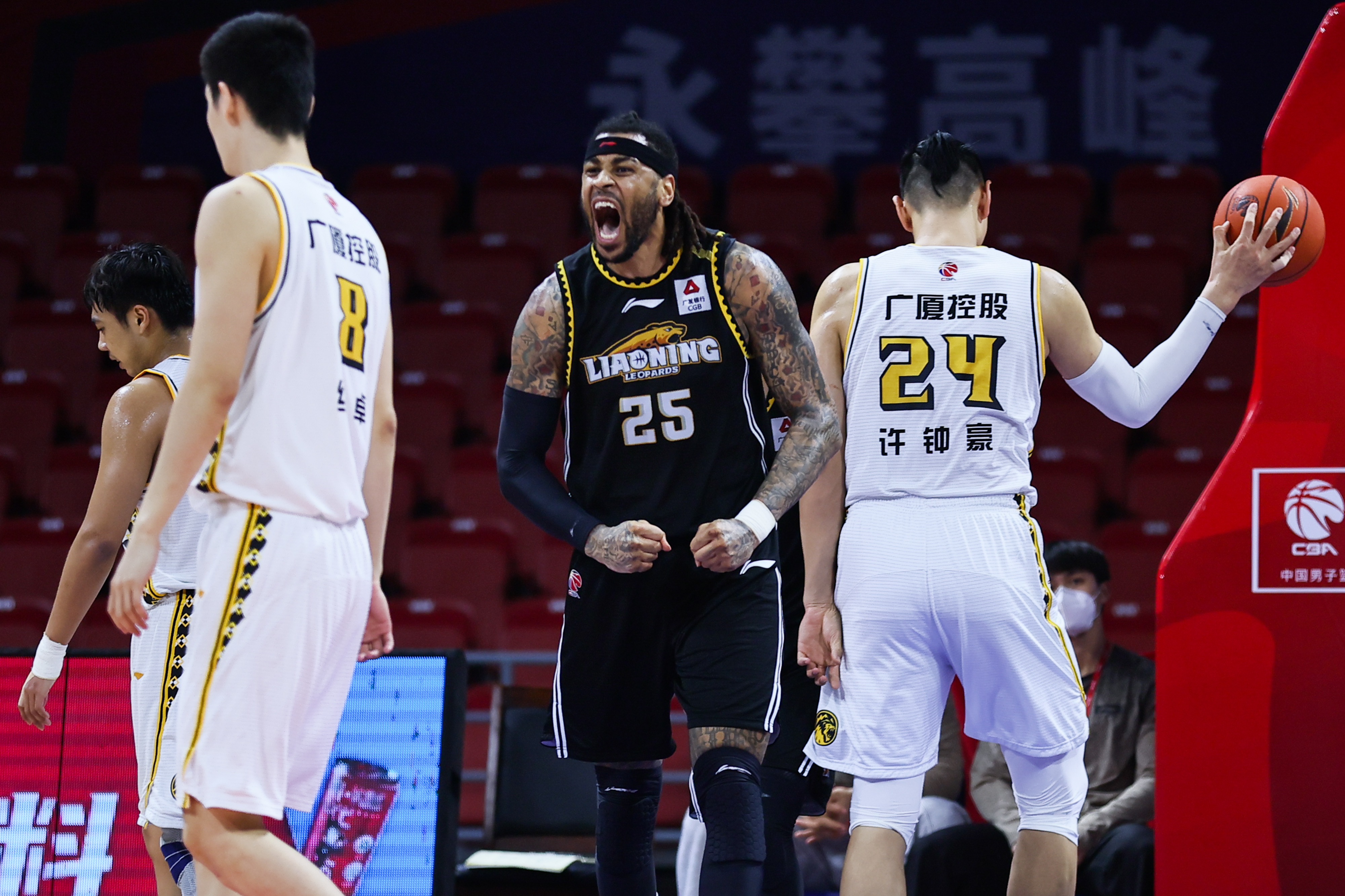 今年cba哪个球队夺冠了(辽宁男篮CBA总冠军！4-0横扫广厦，赵继伟拿下FMVP)