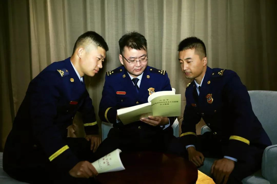 《中国应急管理报》关注江苏省消防救援总队主题教育活动