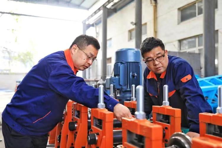 懷揣匠心 逐夢前行——記濰坊市五一勞動獎章、山東華孚冷彎設備有限公司總經(jīng)理崔衍亮