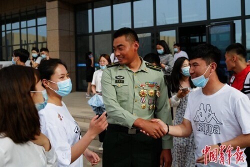 看见新时代青年