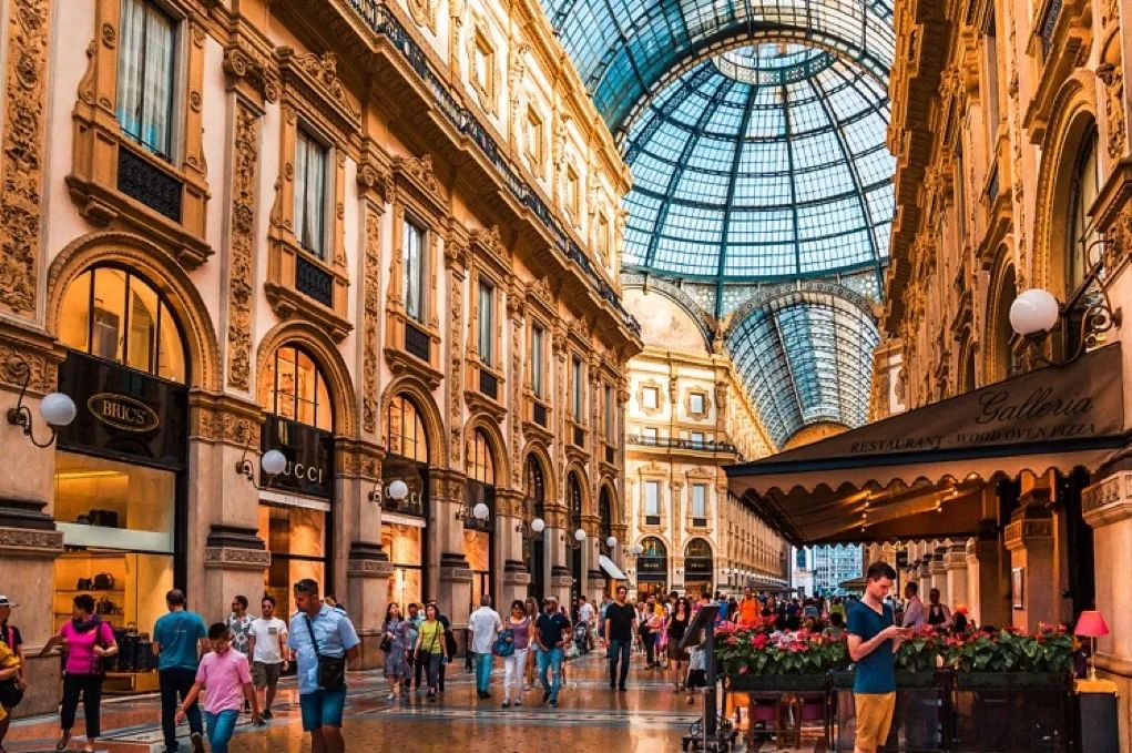 网购玩烦了！这十条最火购物街告诉你欧洲的眼光(欧洲购物哪里最便宜)