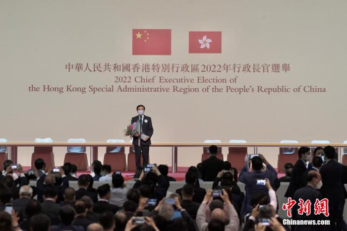 新聞人物：務實李家超開新篇