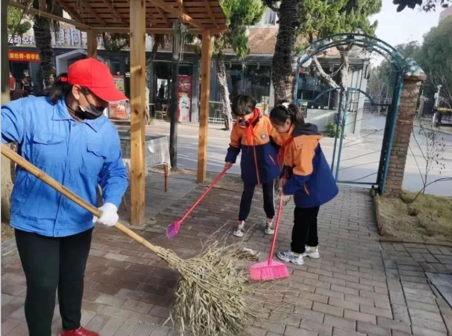 合肥市行知小學(xué)開展“我有一雙勤勞的手”活動(dòng)(圖5) 合肥市行知小學(xué)開展“我有一雙勤勞的手”活動(dòng)(圖5)