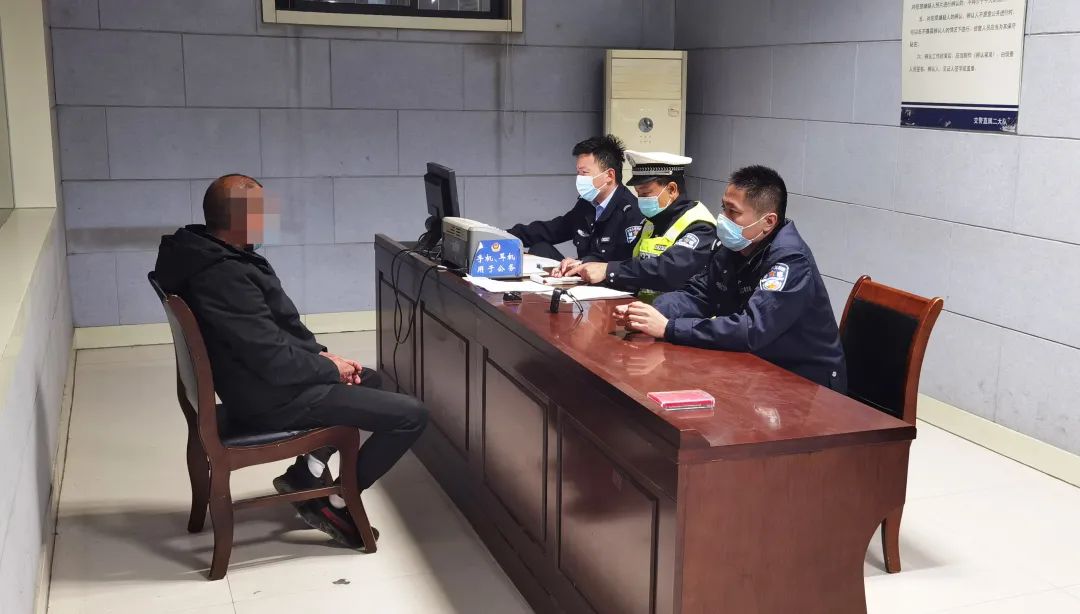 醉驾电动三轮车被拦下，反问交警：三轮车也算酒驾吗？
