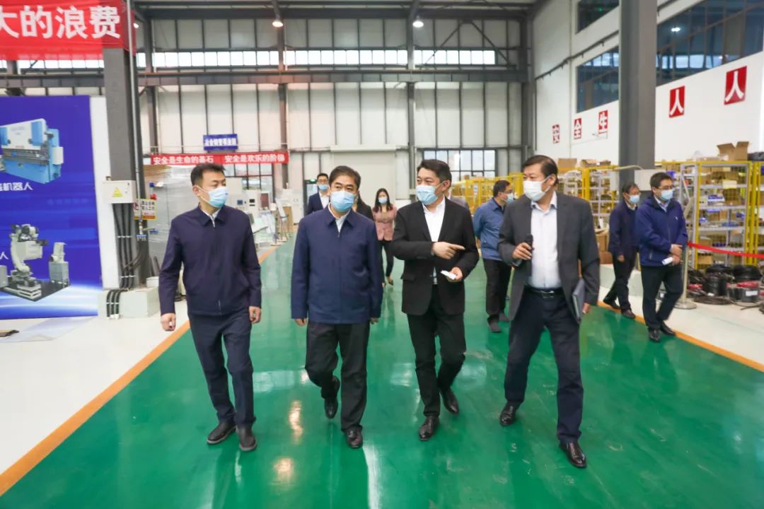 济南市投资促进局党组书记、局长李洪伟到济南新材料产业园区调研