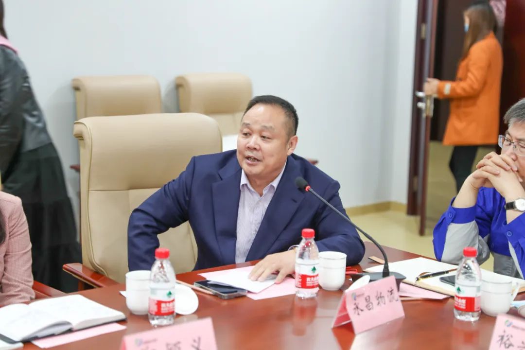 济南市投资促进局党组书记、局长李洪伟到济南新材料产业园区调研
