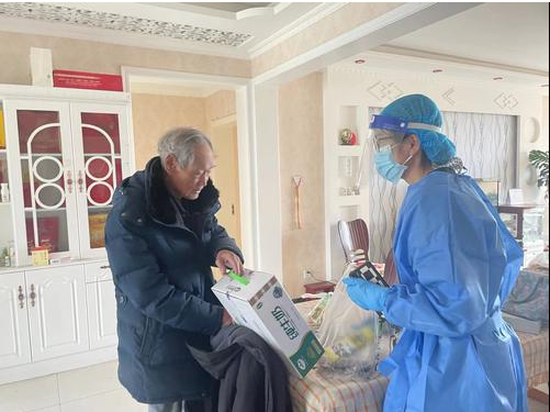 来了！第一批客人