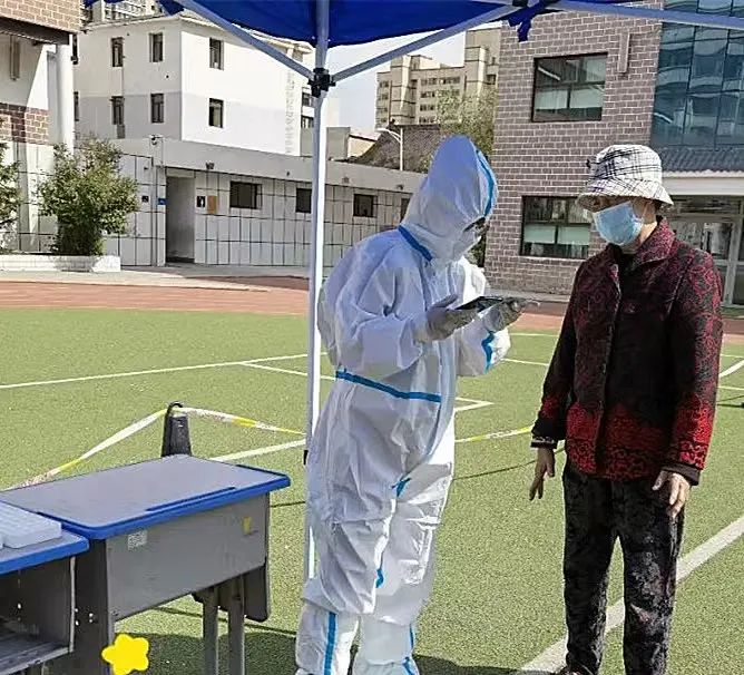 来了！第一批客人